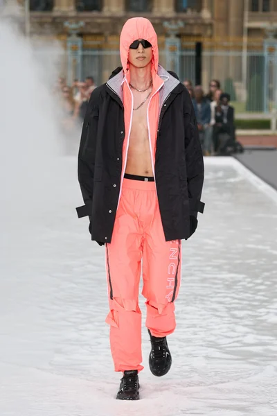 Look 21